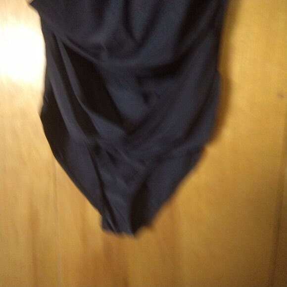 Meet Curve Women's Large Black One Piece Bathing Suit V-Neck Beach Travel - Picture 3 of 7